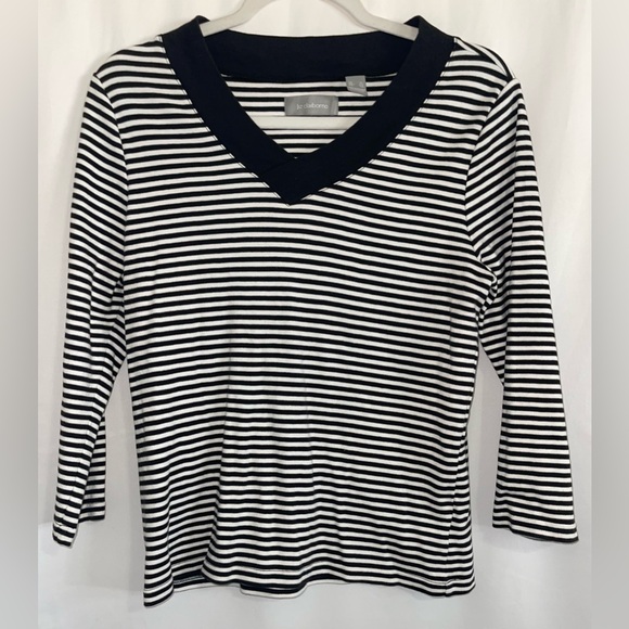 Liz Claiborne Sweaters - Liz Claiborne Sweater Black And White 3/4 Sleeves 100% Cotton Women’s Size XL